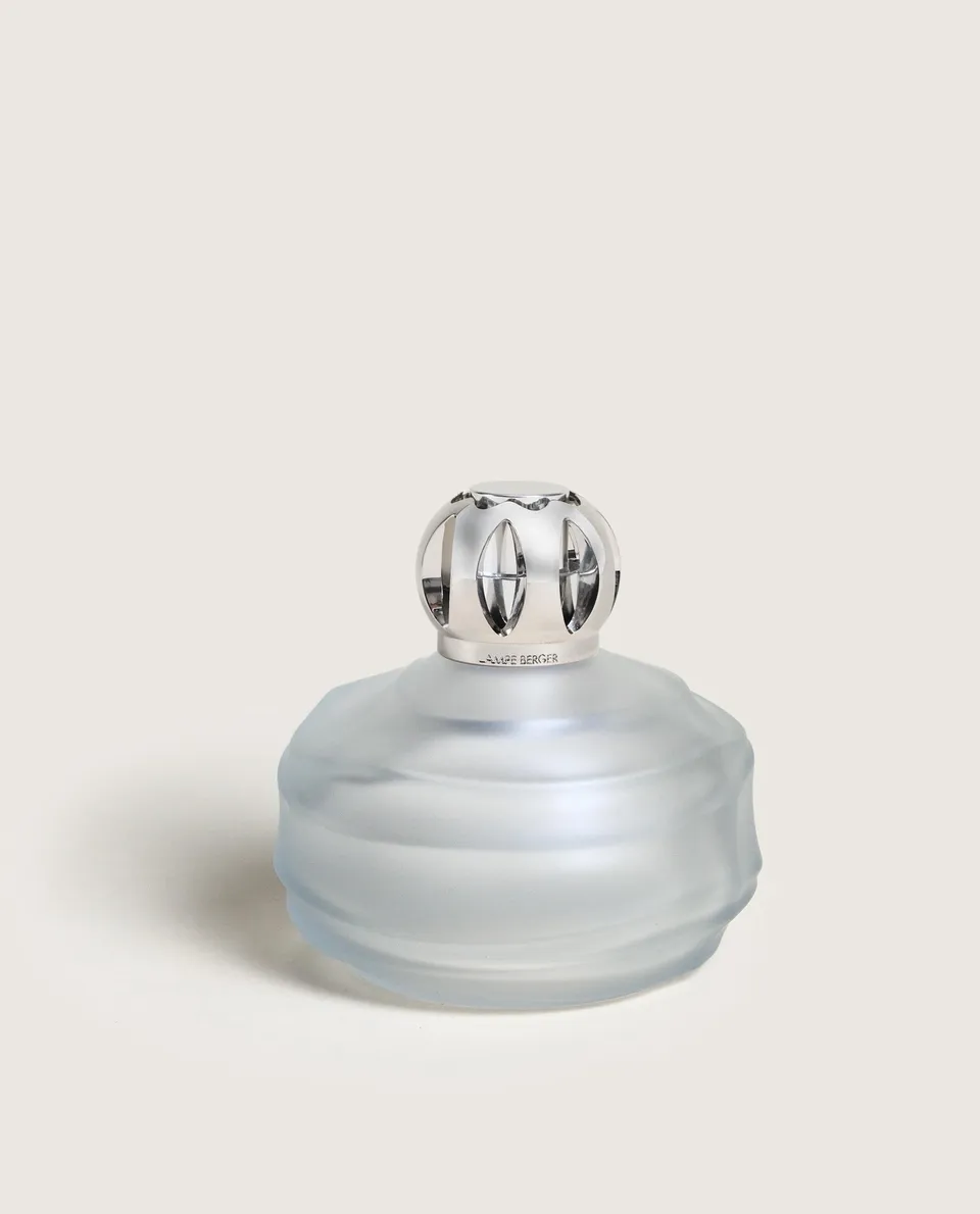 maison-berger-paris-echo-givr-e-lampe-berger-par-devog image 1