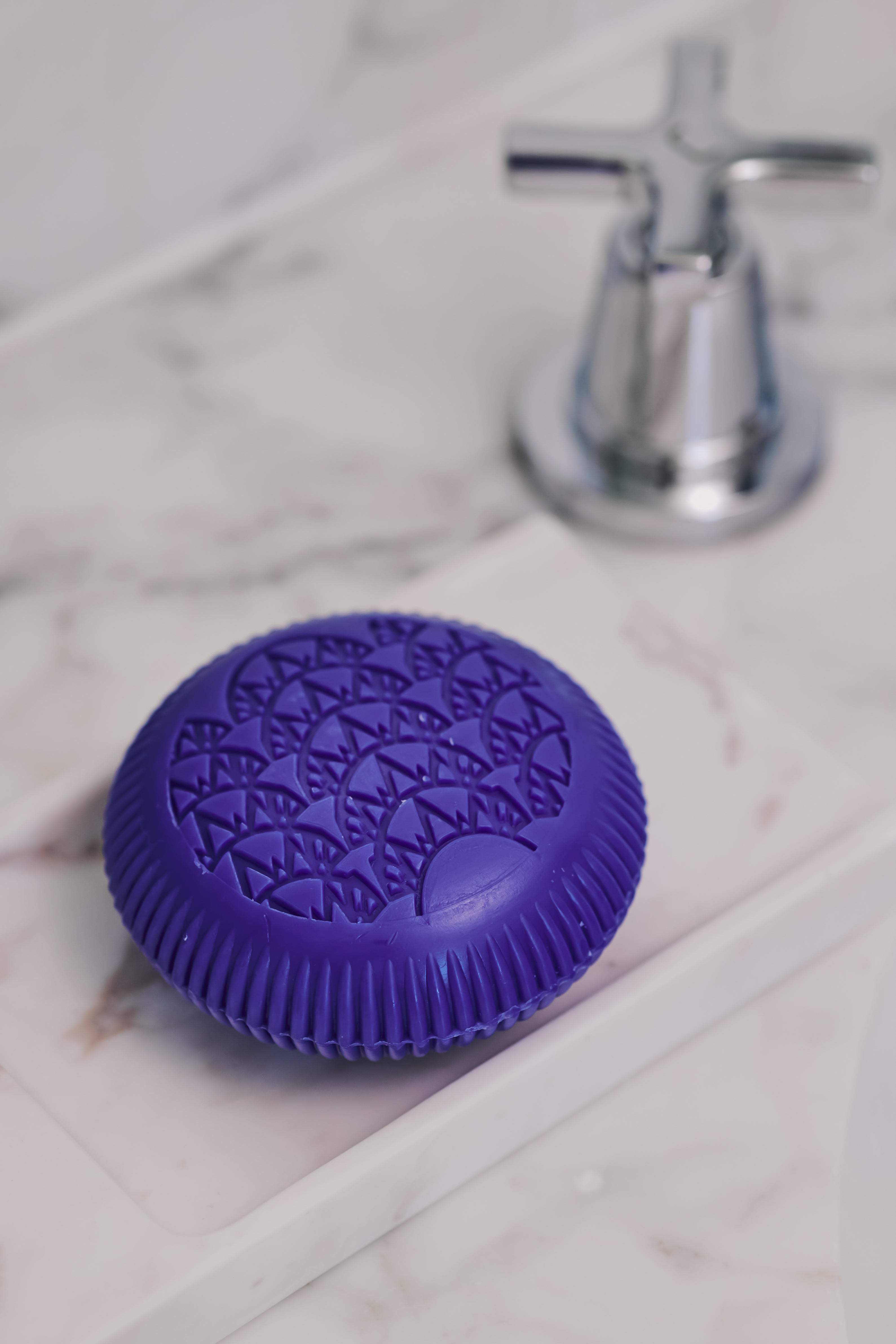 baobab-collection-manhattan-savon-solide-bleu-lavande image 3
