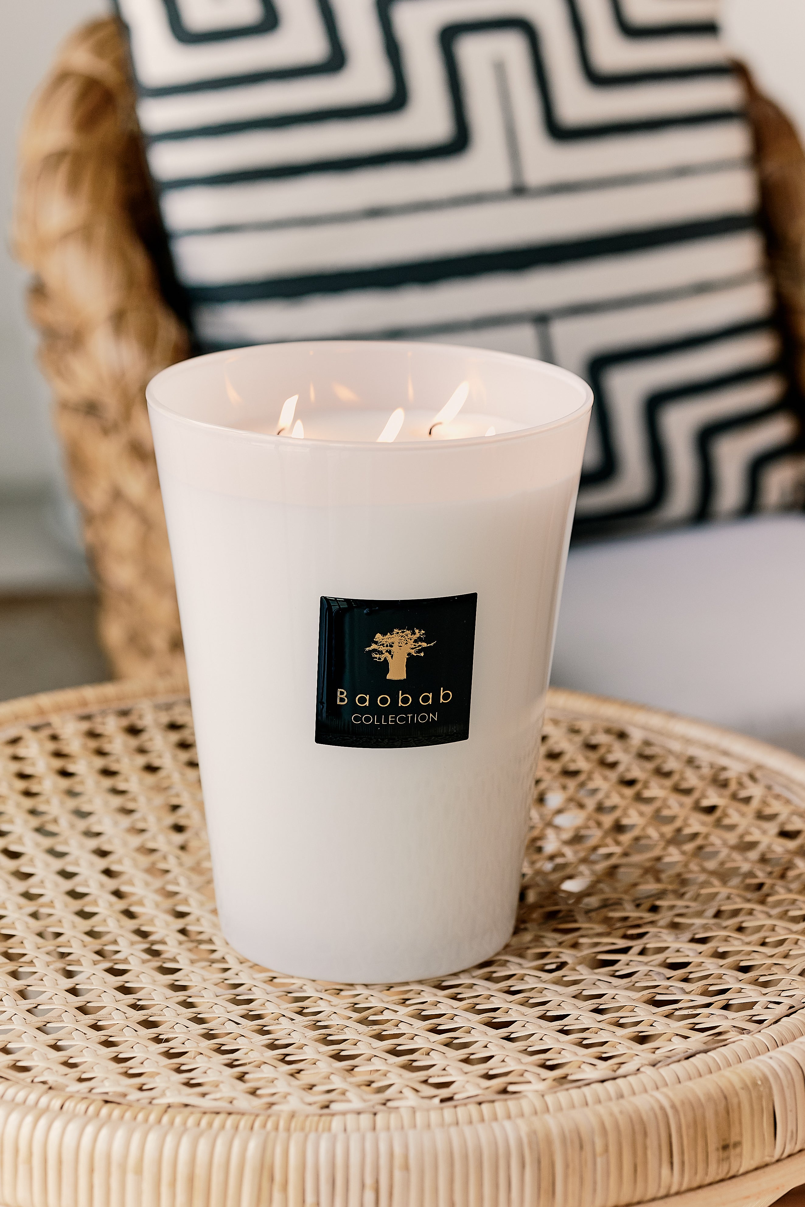 baobab-collection-les-prestigieuses-pierre-de-lune-bougie-parfum-e image 2