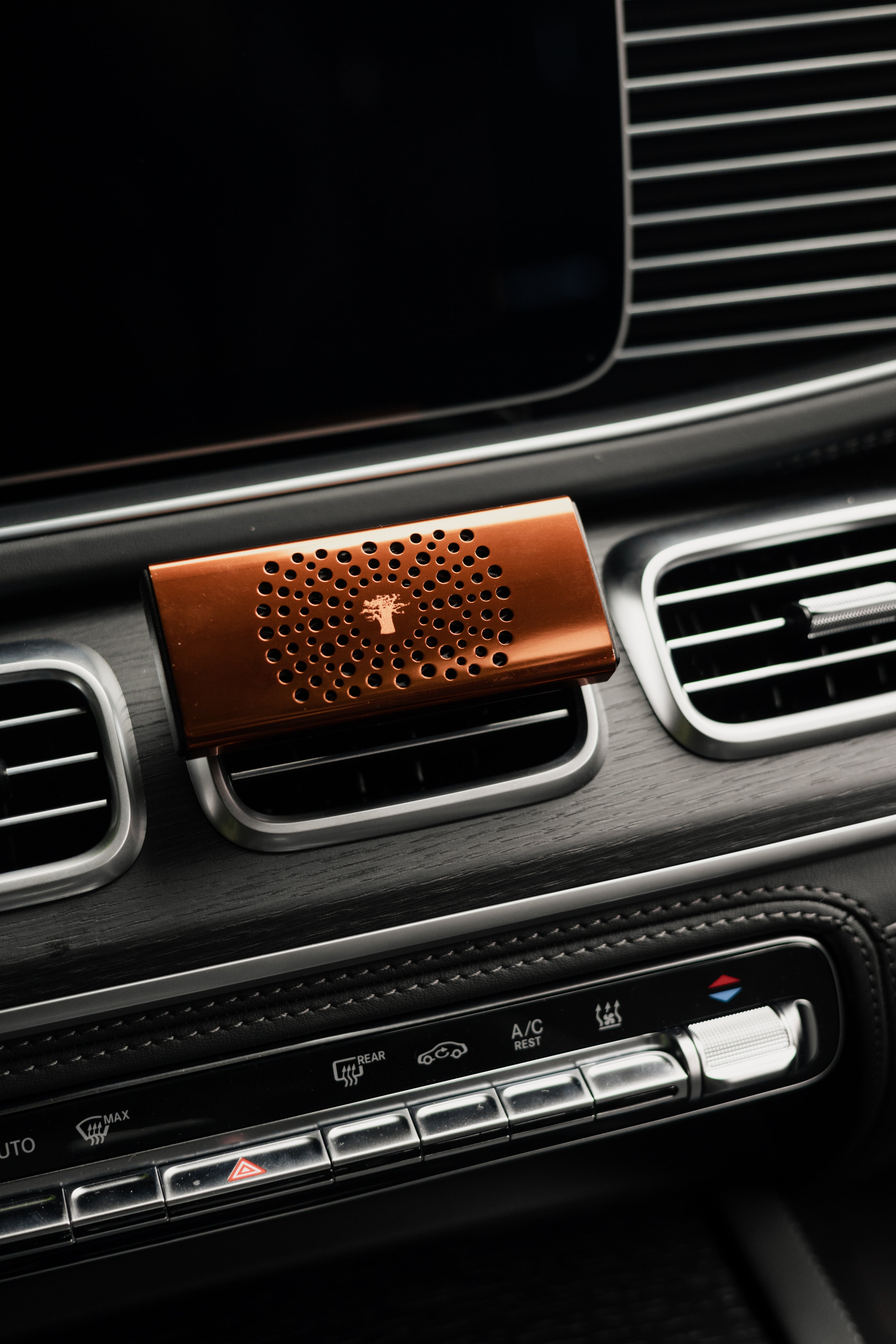 baobab-collection-les-exclusives-cyprium-diffuseur-de-voiture image 2