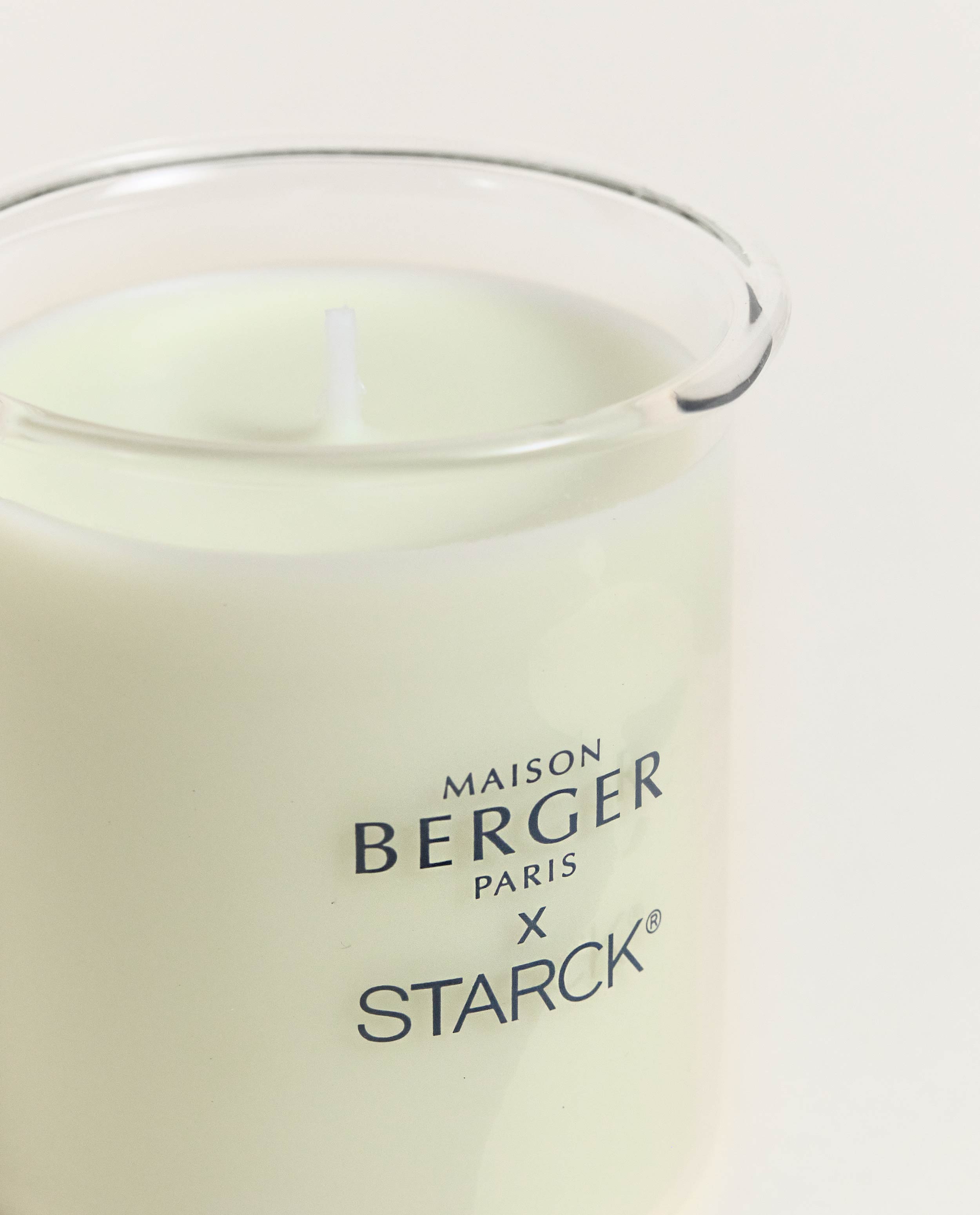maison-berger-paris-recharge-bougie-by-starck-peau-d-ailleurs image 2
