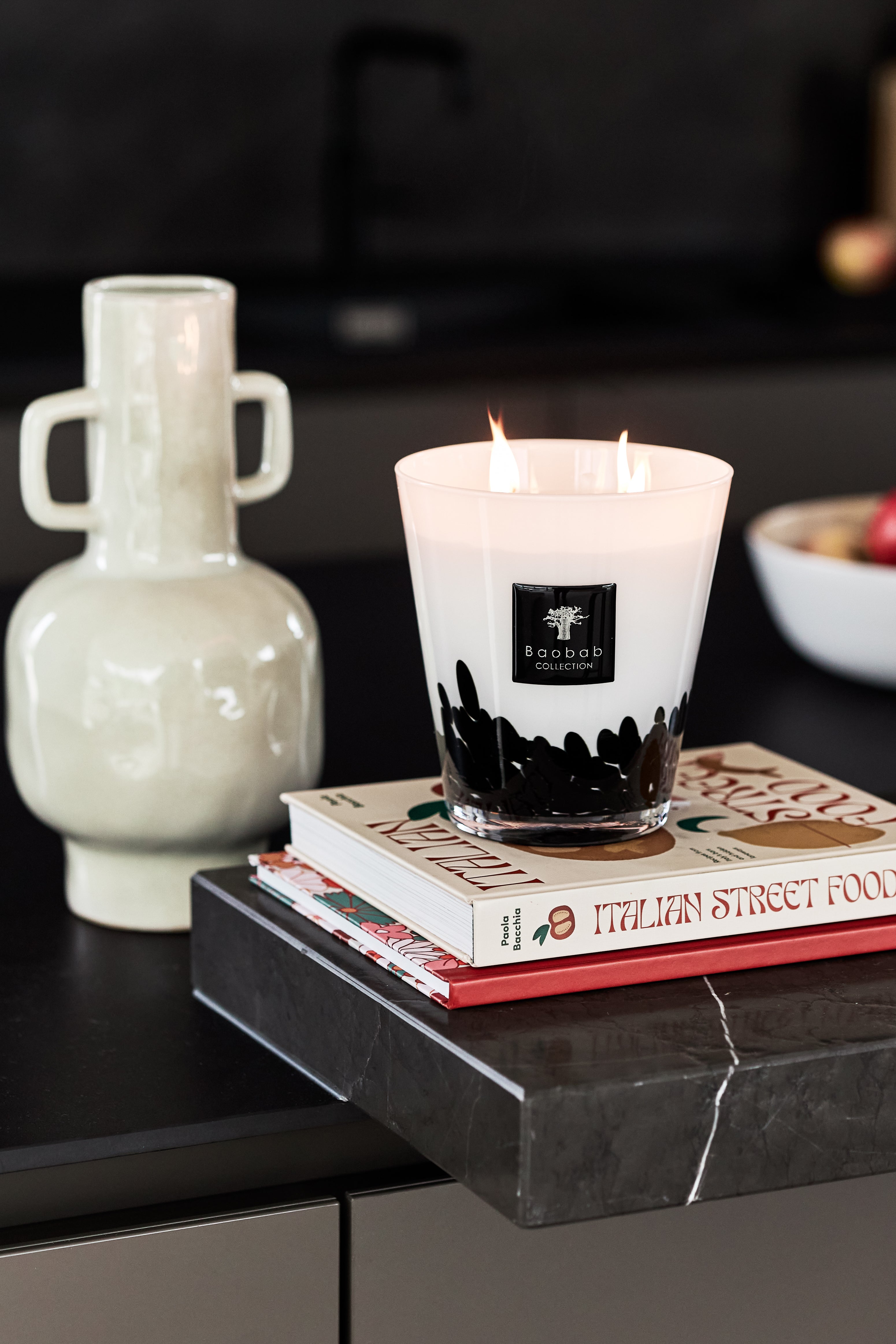 baobab-collection-bougie-parfum-e-feathers-verre-souffl-bouche-effet-plumes image 3
