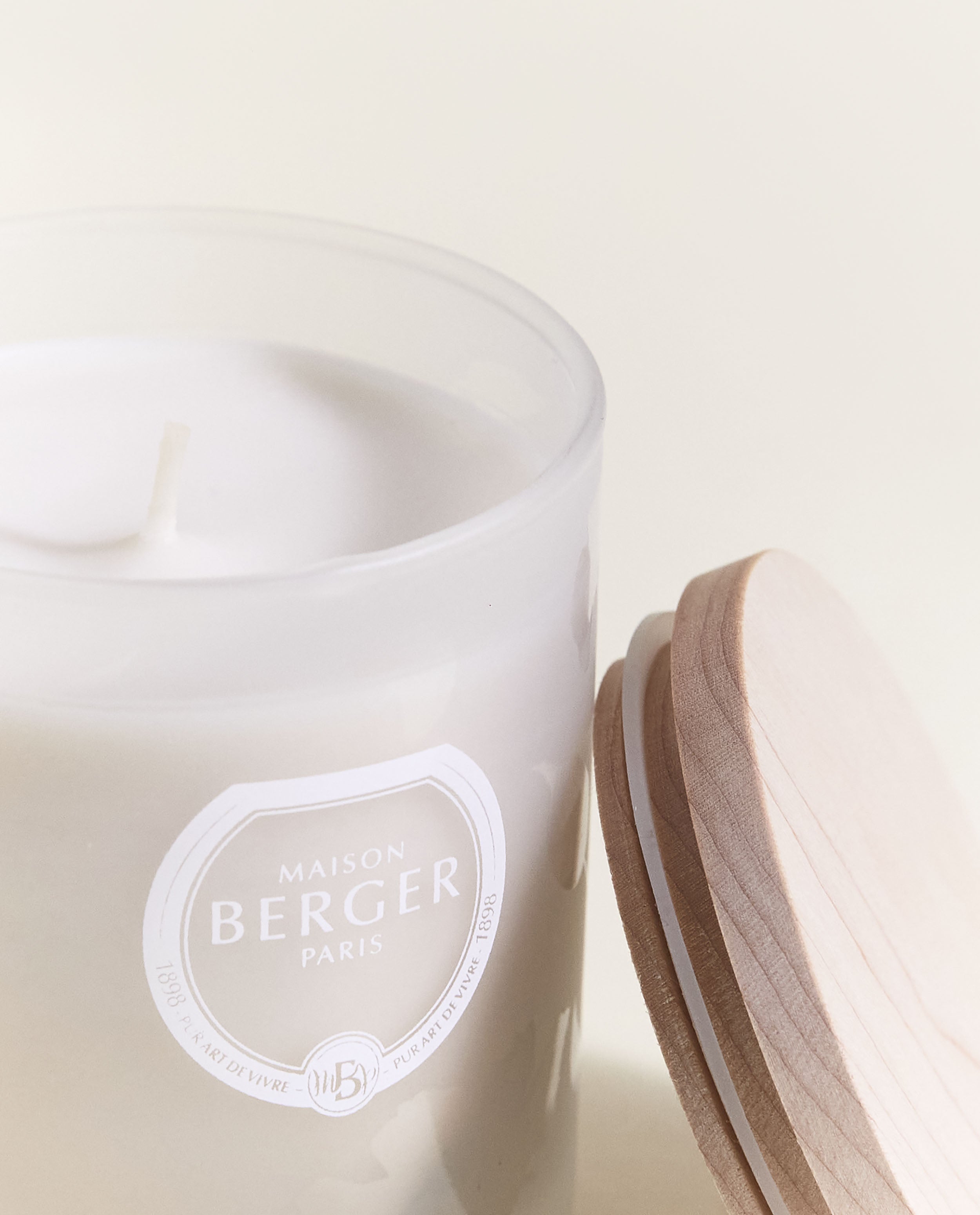 maison-berger-paris-bougie-parfum-e-aroma-wake-up-style-scandinave image 4