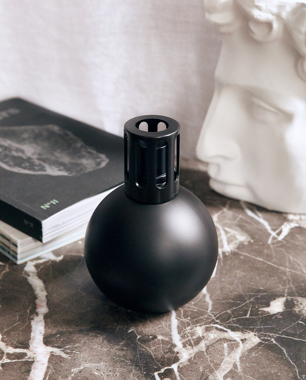 maison-berger-paris-lampe-berger-boule-noire-mate image 6