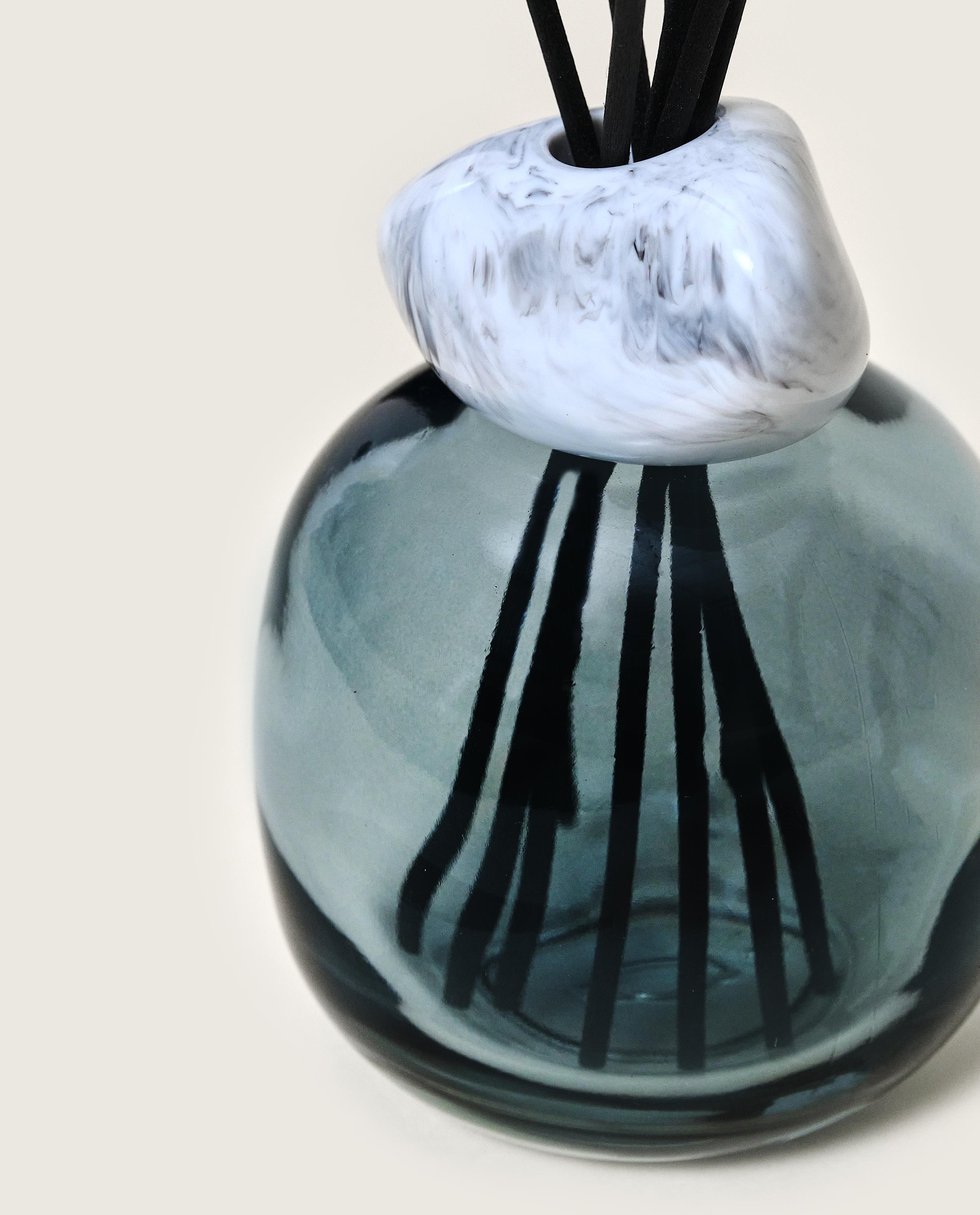 maison-berger-paris-bouquet-parfum-min-ral-th-blanc-puret image 3