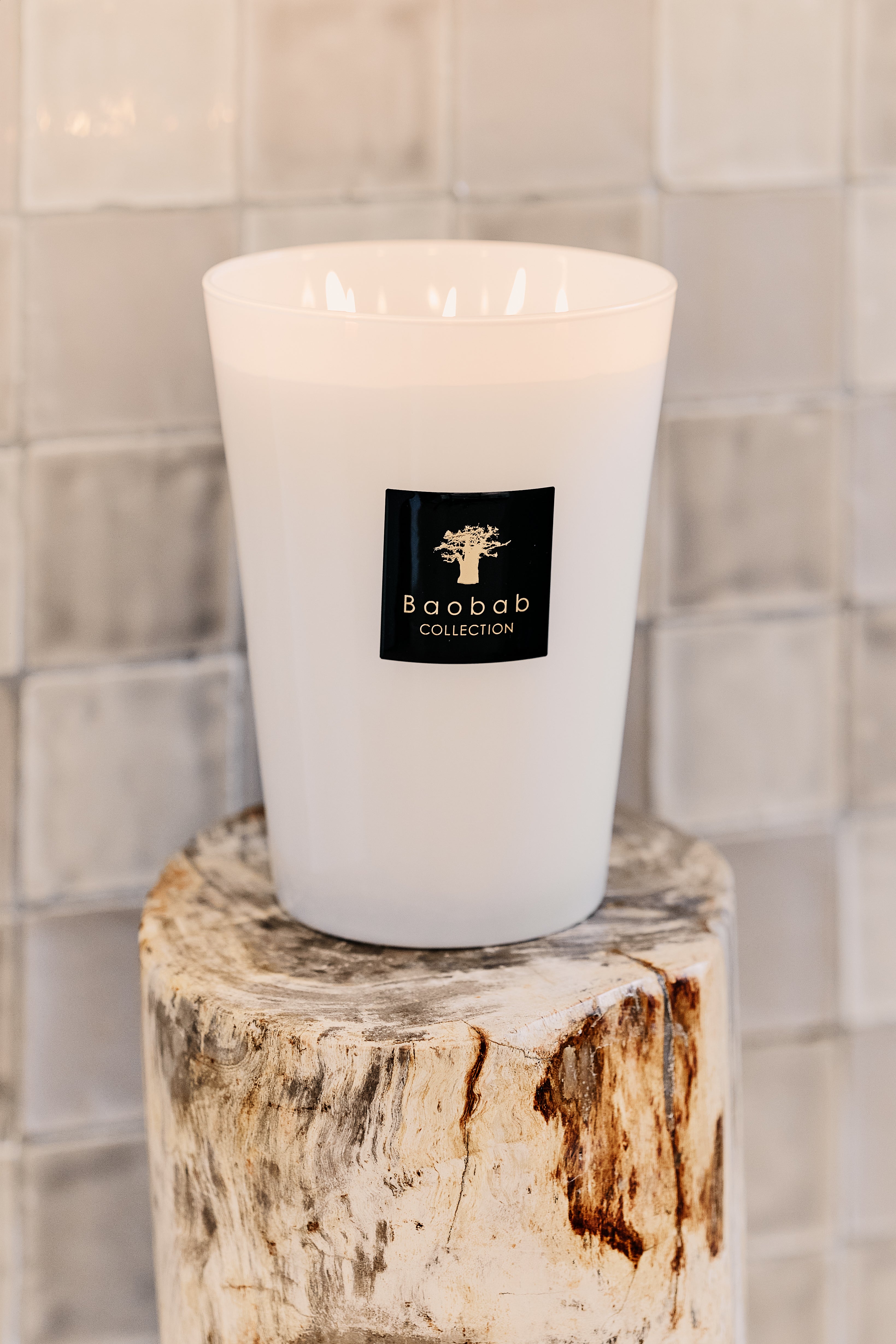 baobab-collection-les-prestigieuses-pierre-de-lune-bougie-parfum-e image 3