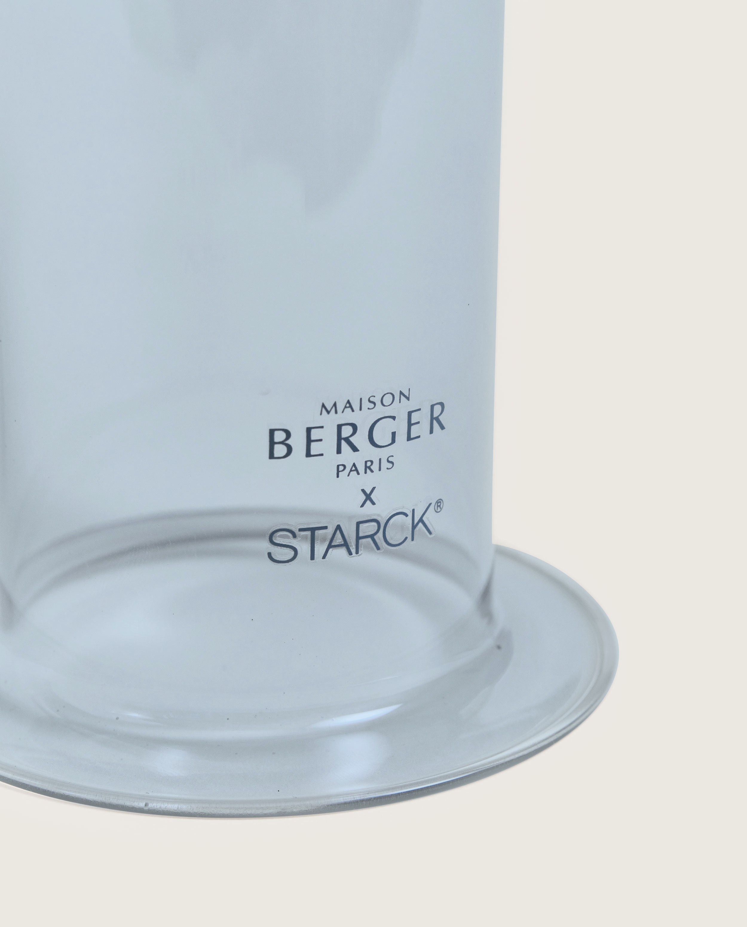 maison-berger-paris-by-starck-bougie-photophore-peau-de-pierre image 4