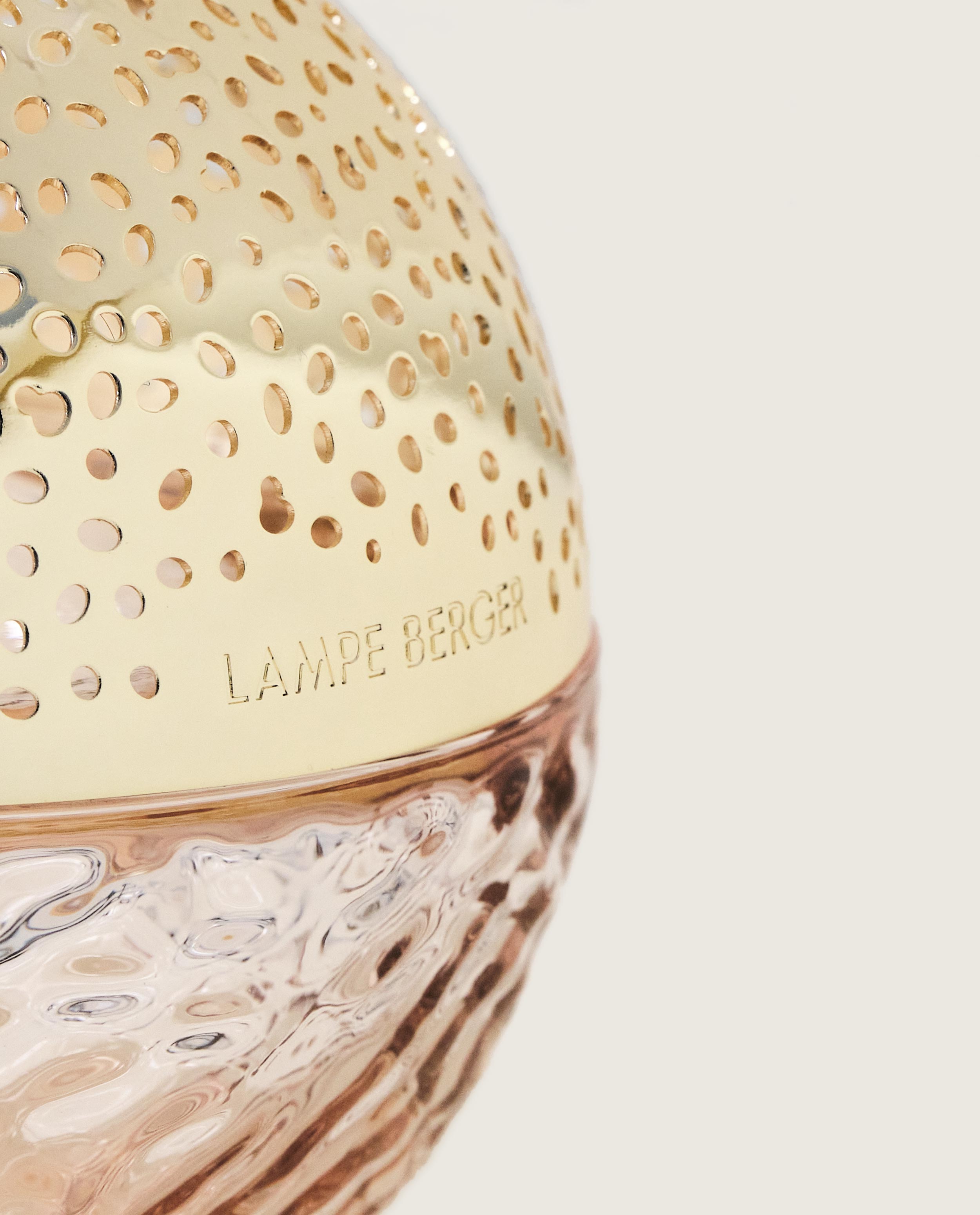 maison-berger-paris-lampe-berger-gravity-nude image 2