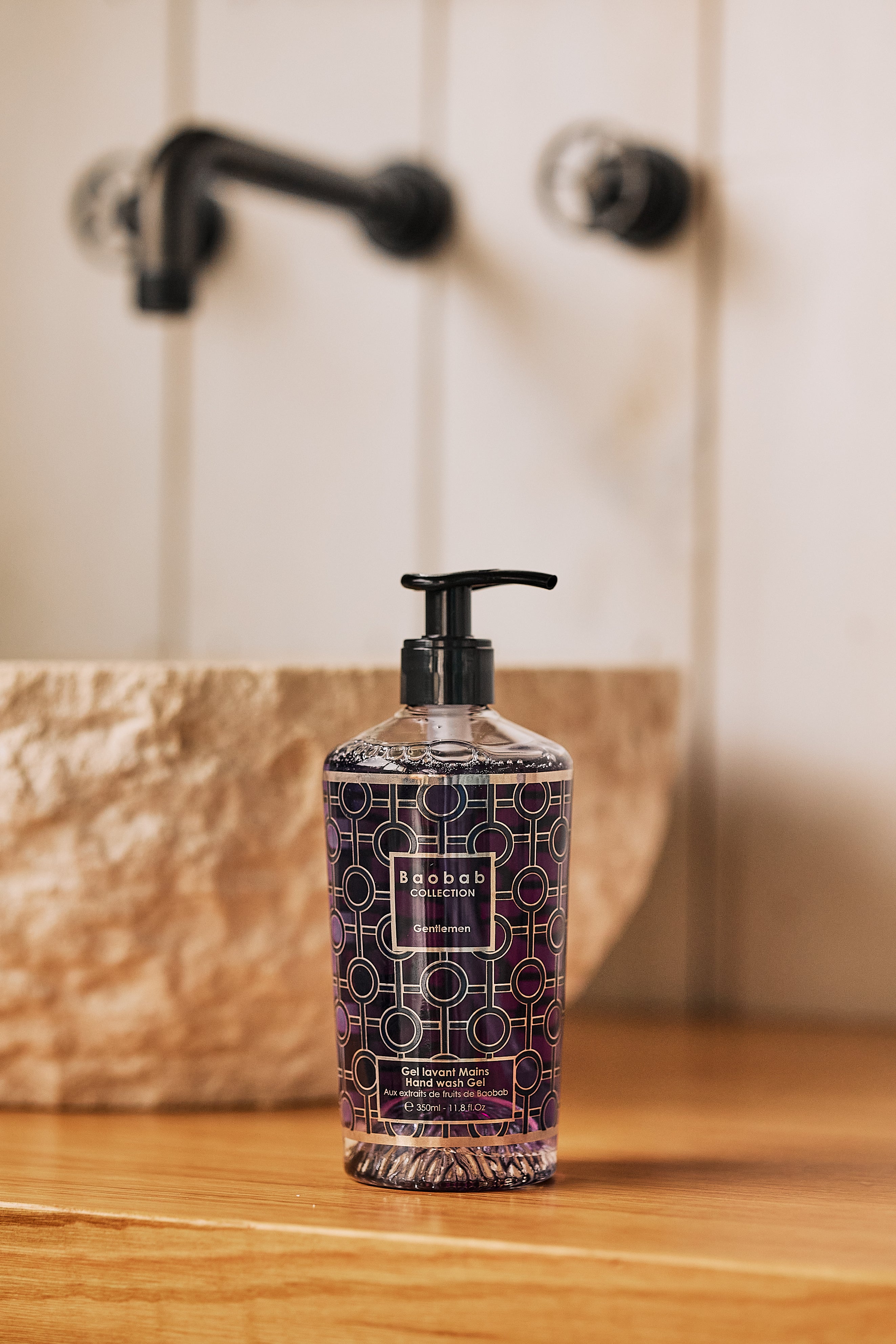 baobab-collection-gentlemen-gel-lavant-mains image 2