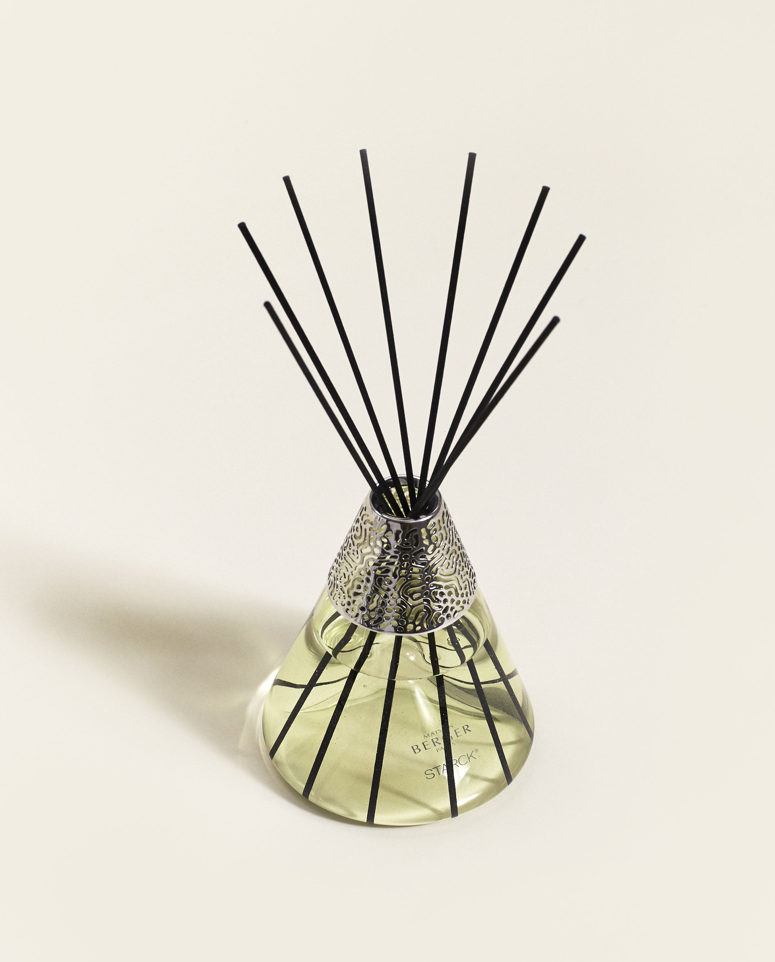 maison-berger-paris-by-starck-bouquet-parfum-peau-d-ailleurs image 6