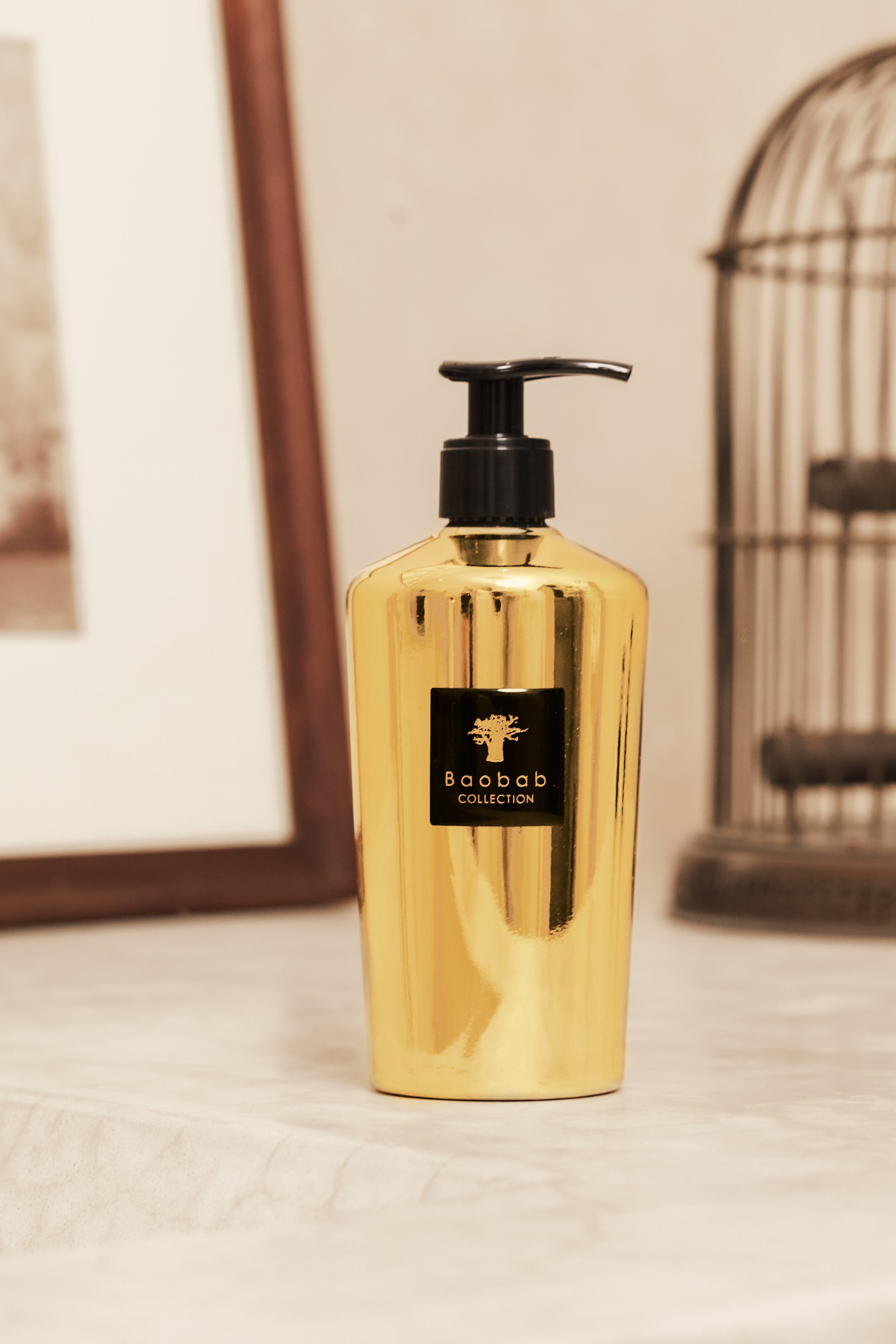 baobab-collection-coffret-cadeau-gel-mains-women-in-gold-dition-limit-e image 4
