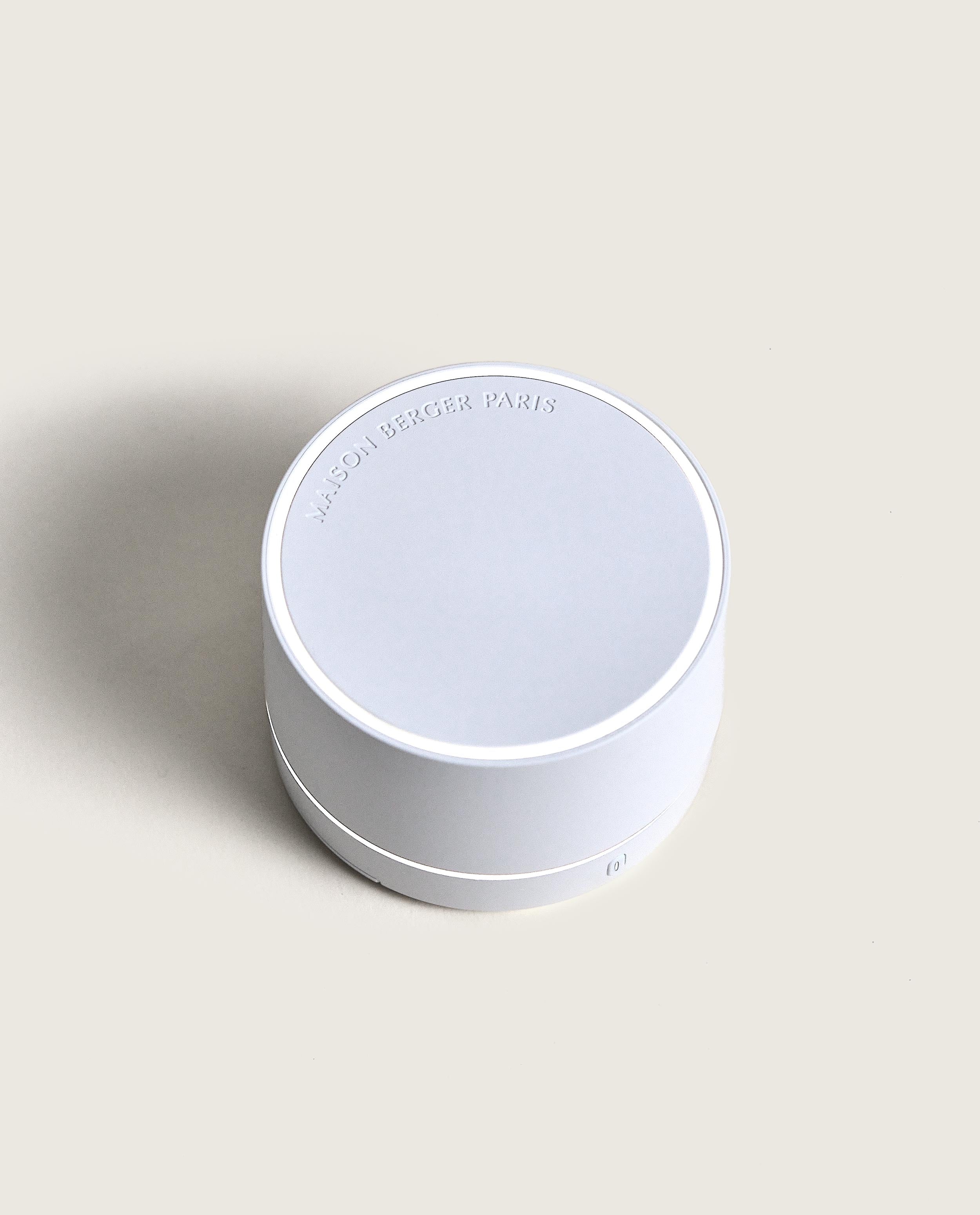 maison-berger-paris-diffuseur-nomade-blanc-diffuseur-lectrique-portable-vent-d-o image 3