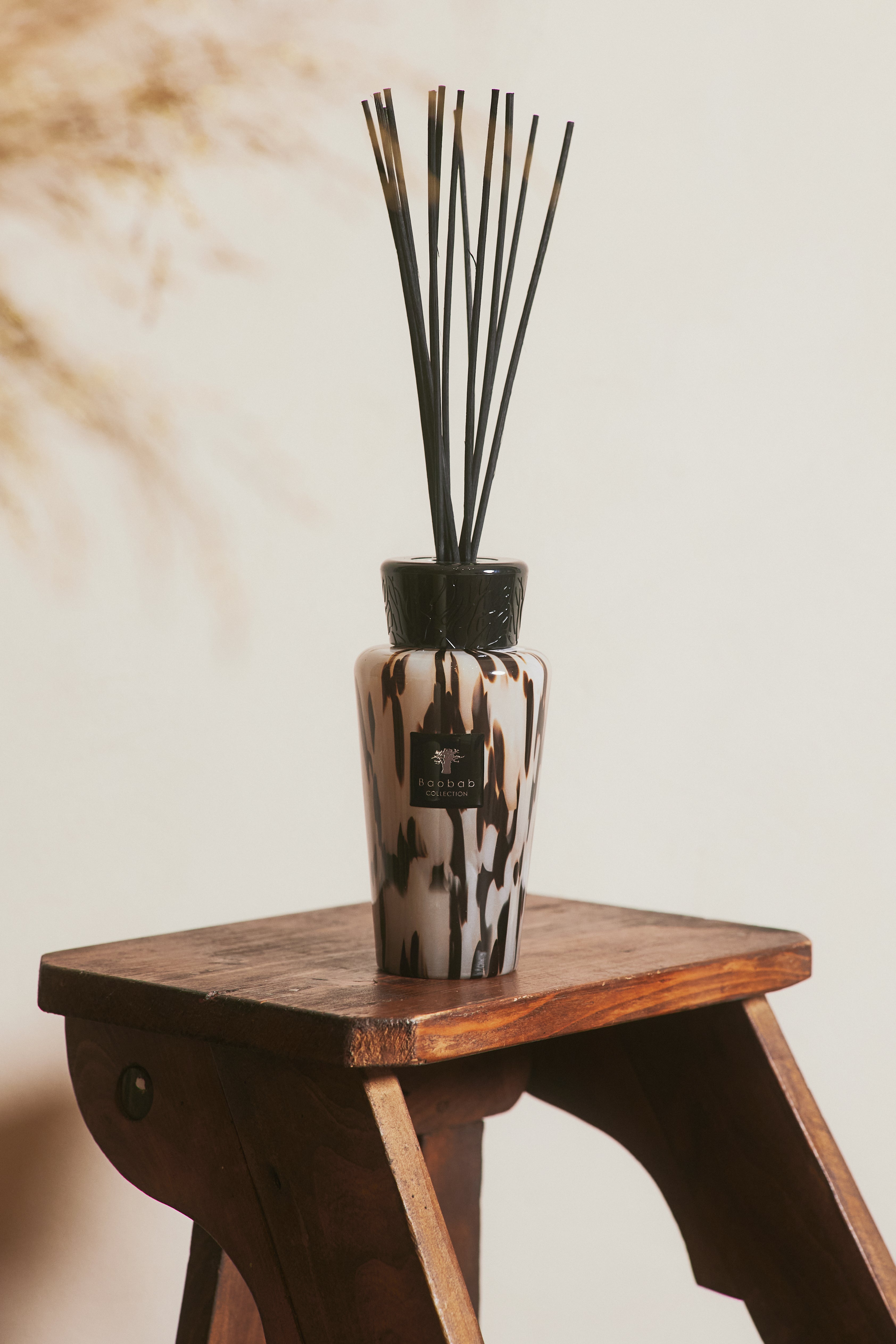 baobab-collection-pearls-black-diffuseur-de-parfum-d-coratif image 2