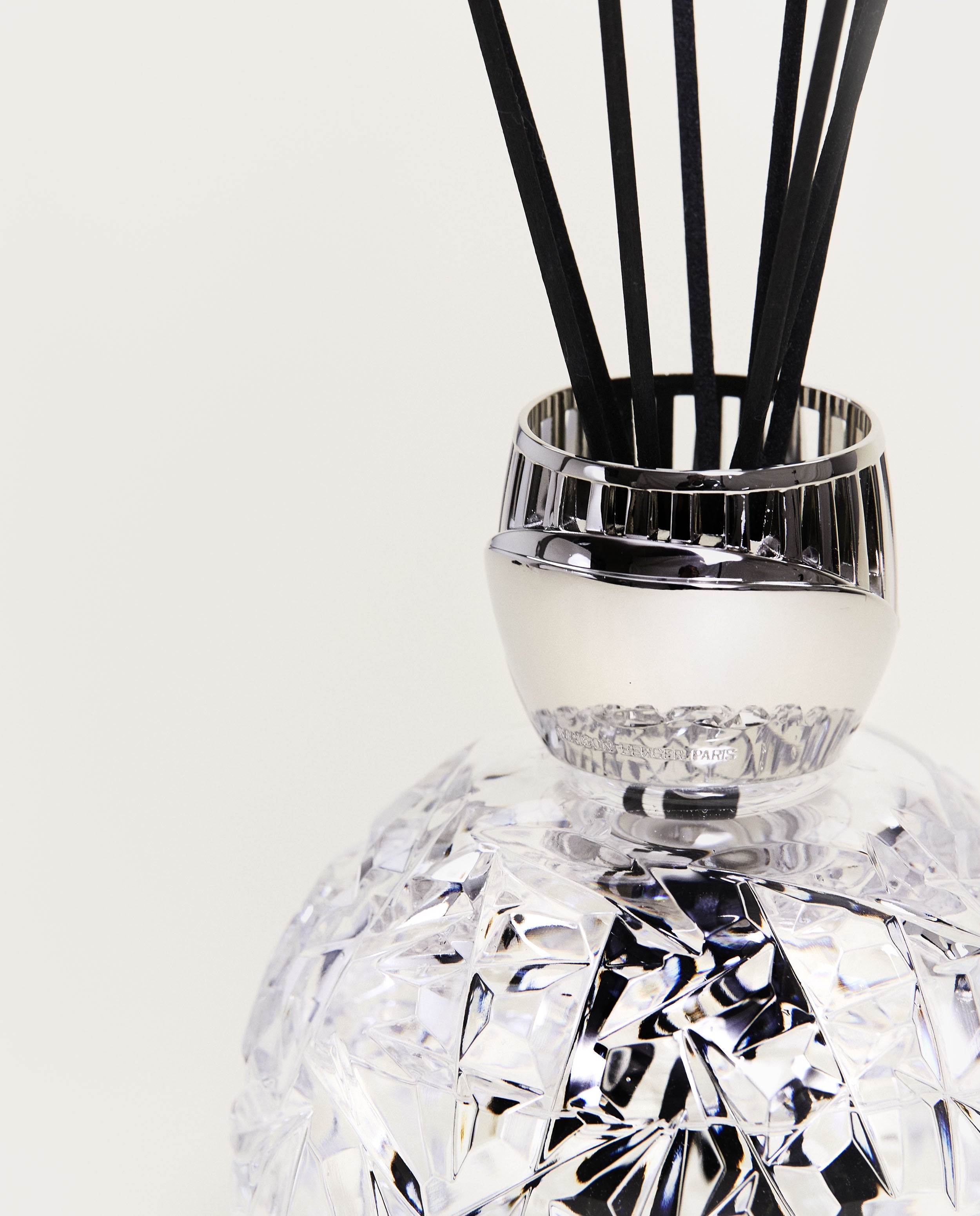 maison-berger-paris-dition-d-art-bouquet-parfum-crystal-globe-transparent image 2