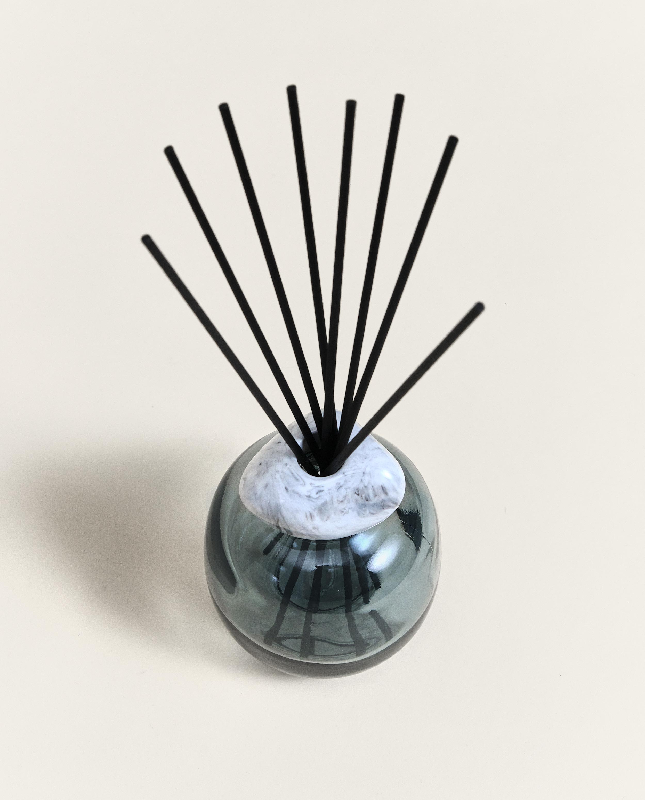 maison-berger-paris-bouquet-parfum-min-ral-th-blanc-puret image 4