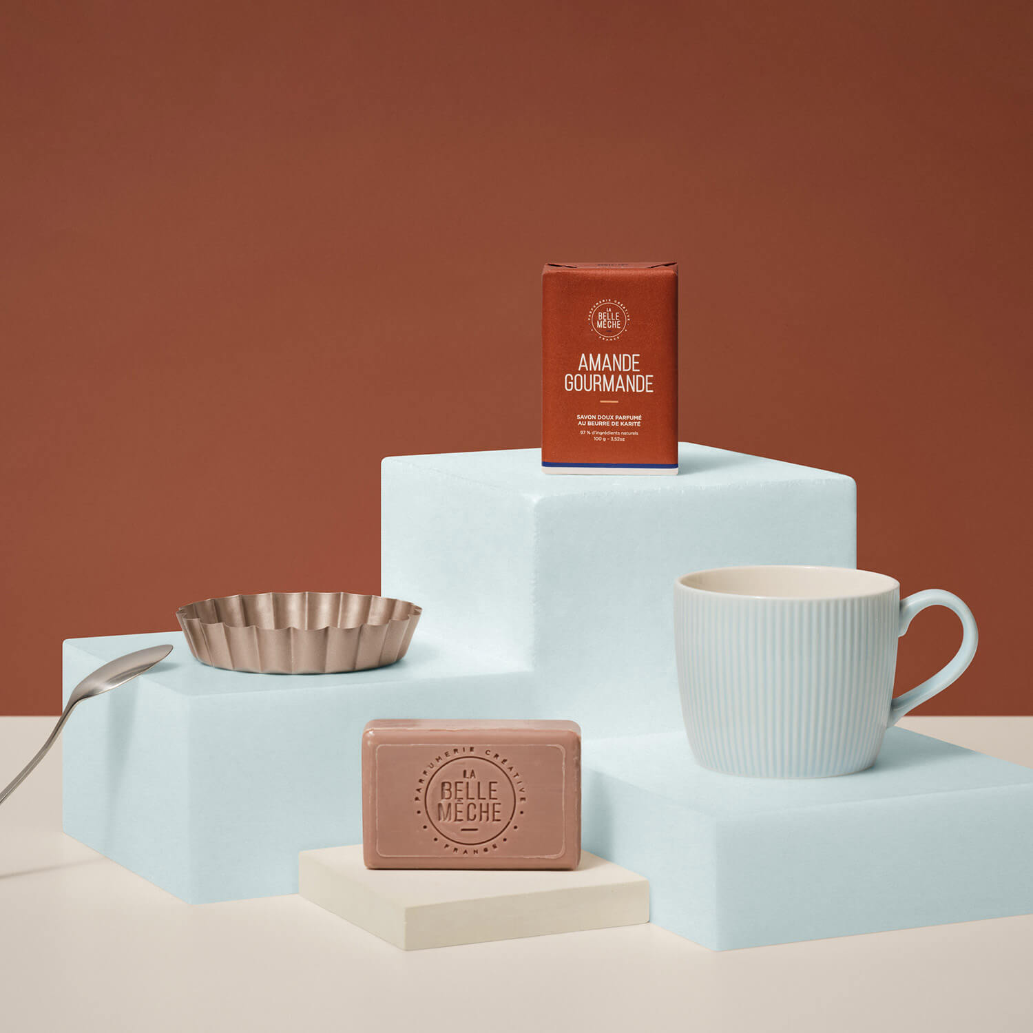 la-belle-m-che-savon-solide-amande-gourmande-100g image 1