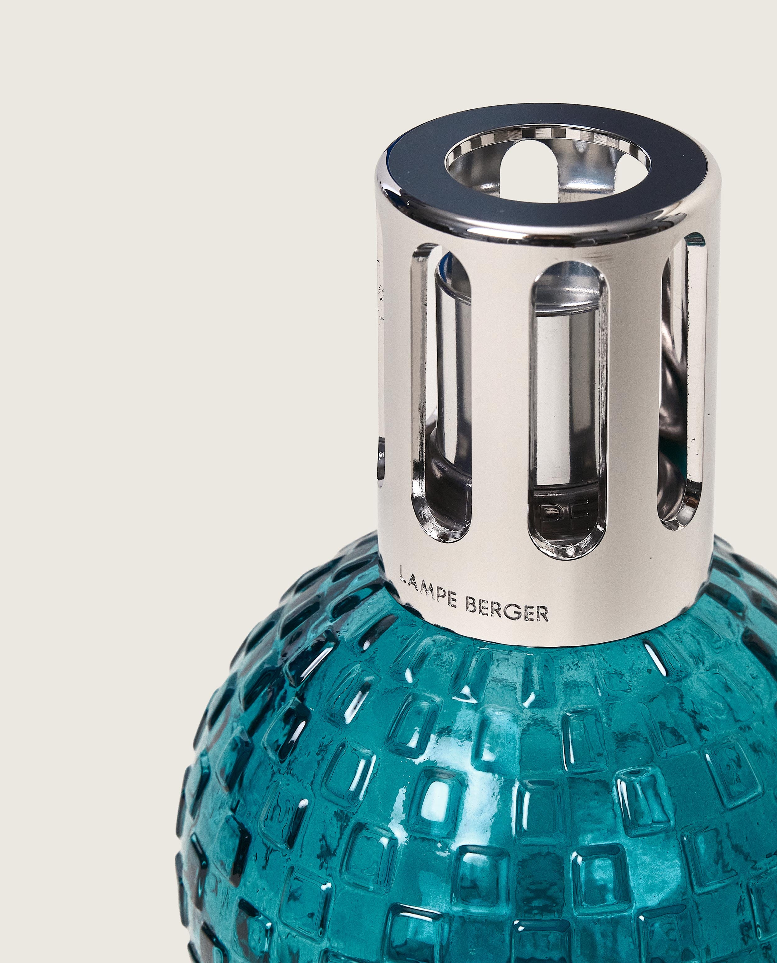 maison-berger-paris-coffret-lampe-berger-disco-verte-musc-cocoon image 3