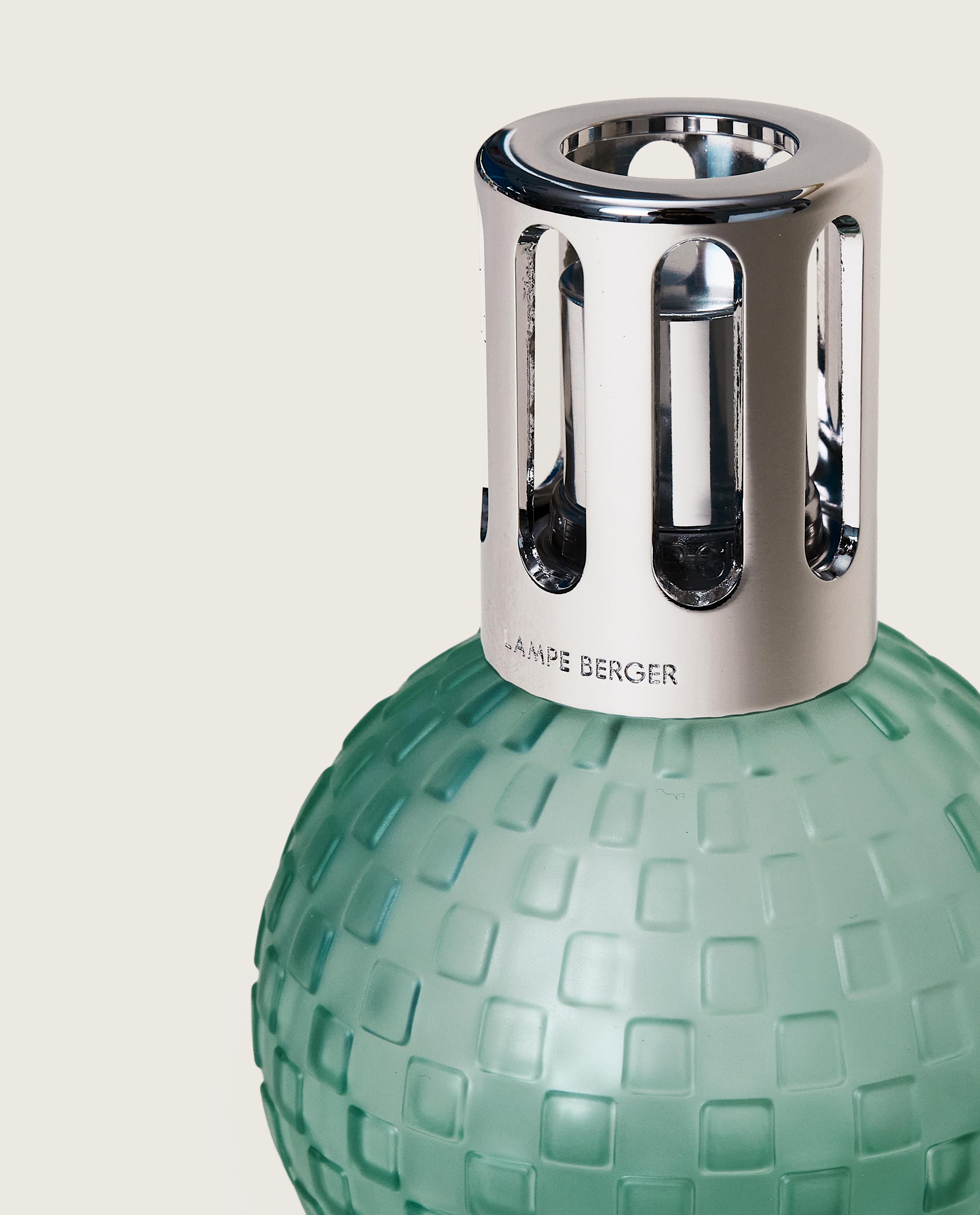 maison-berger-paris-coffret-lampe-berger-disco-estivale-zeste-de-verveine image 4